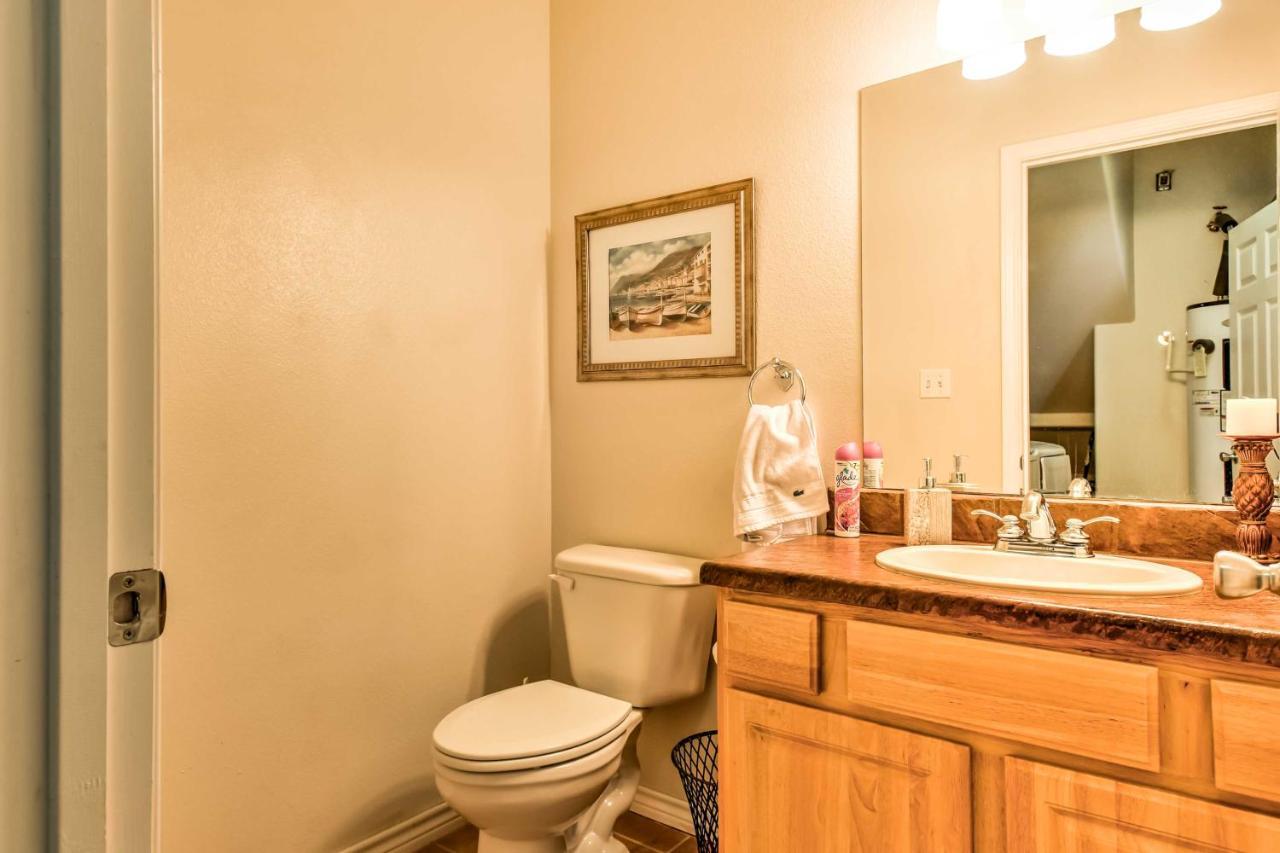 Waterfront Corpus Christi Townhome With Pool And Dock! Eksteriør bilde